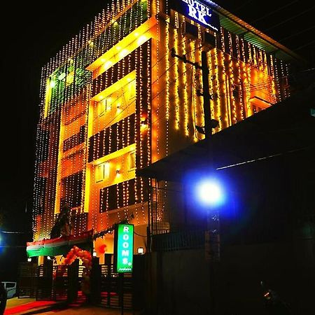 Hotel Rk - Temple Stay Тханджавур Екстер'єр фото
