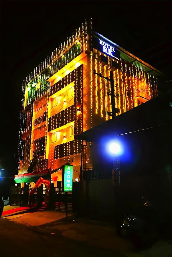 Hotel Rk - Temple Stay Тханджавур Екстер'єр фото